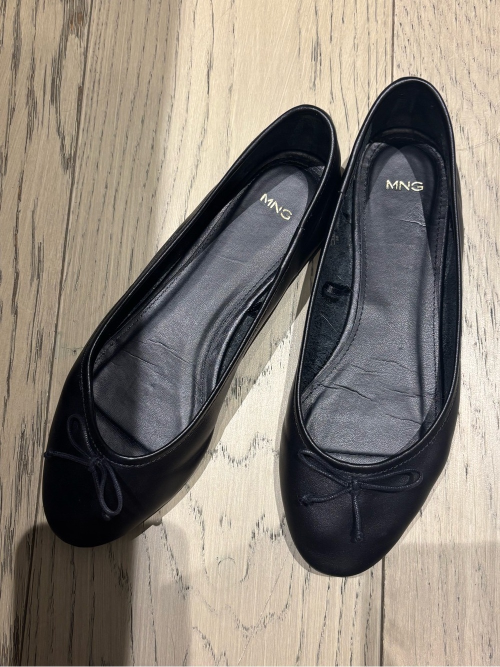 Mango Black Leather Ballet Flats with Bow
